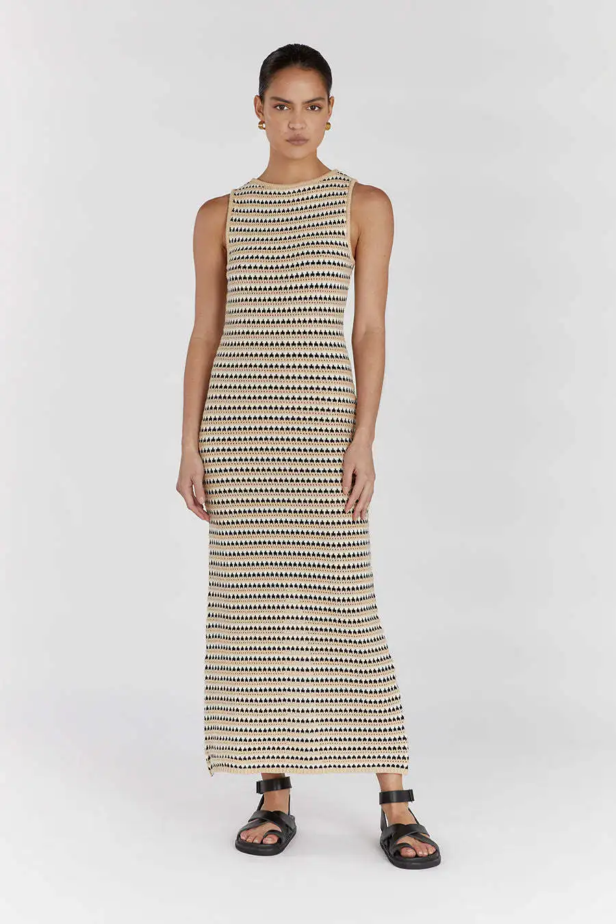 Leniva – Ärmelloses Strick-Maxikleid mit geometrischen Streifen - Image 4