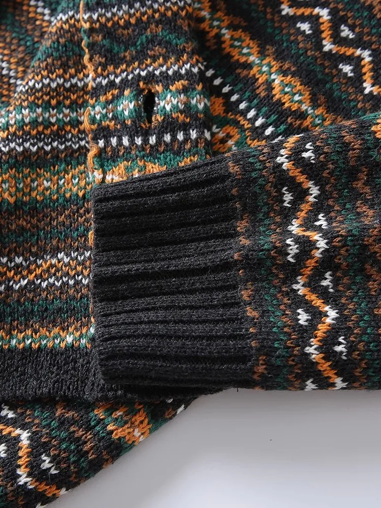 Leo | Vintage Icelandic Sweater - Image 4