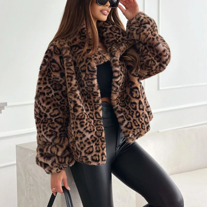 Leona | Cropped Kunstfelljacke Leopard - Image 2