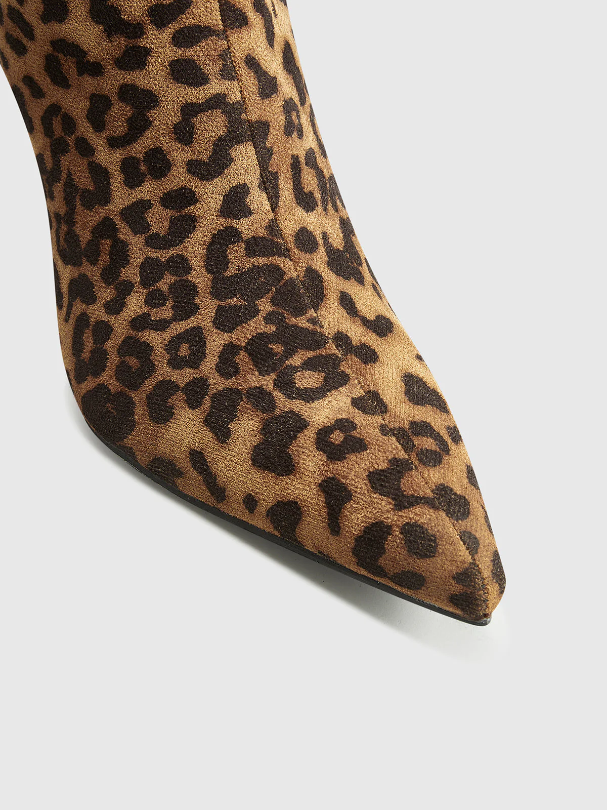Leona | Kniehohe Stiefel mit Leopardenmuster - Image 5