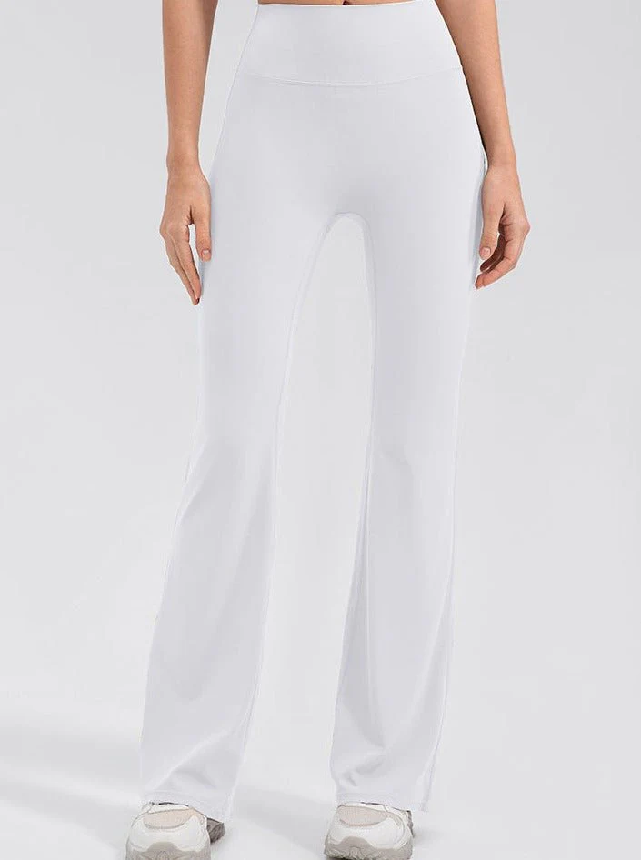 Leonarda | Atmungsaktive Micro-Flare Sporthosen für Frauen - Image 4
