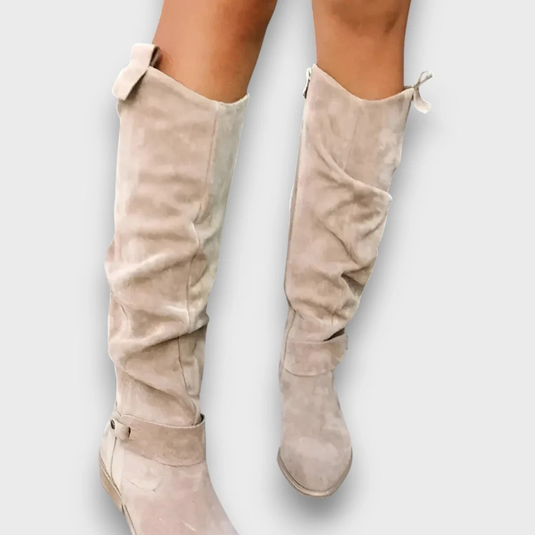 Leontine – Kniehohe Stiefel mit samtigem Charme - Image 3