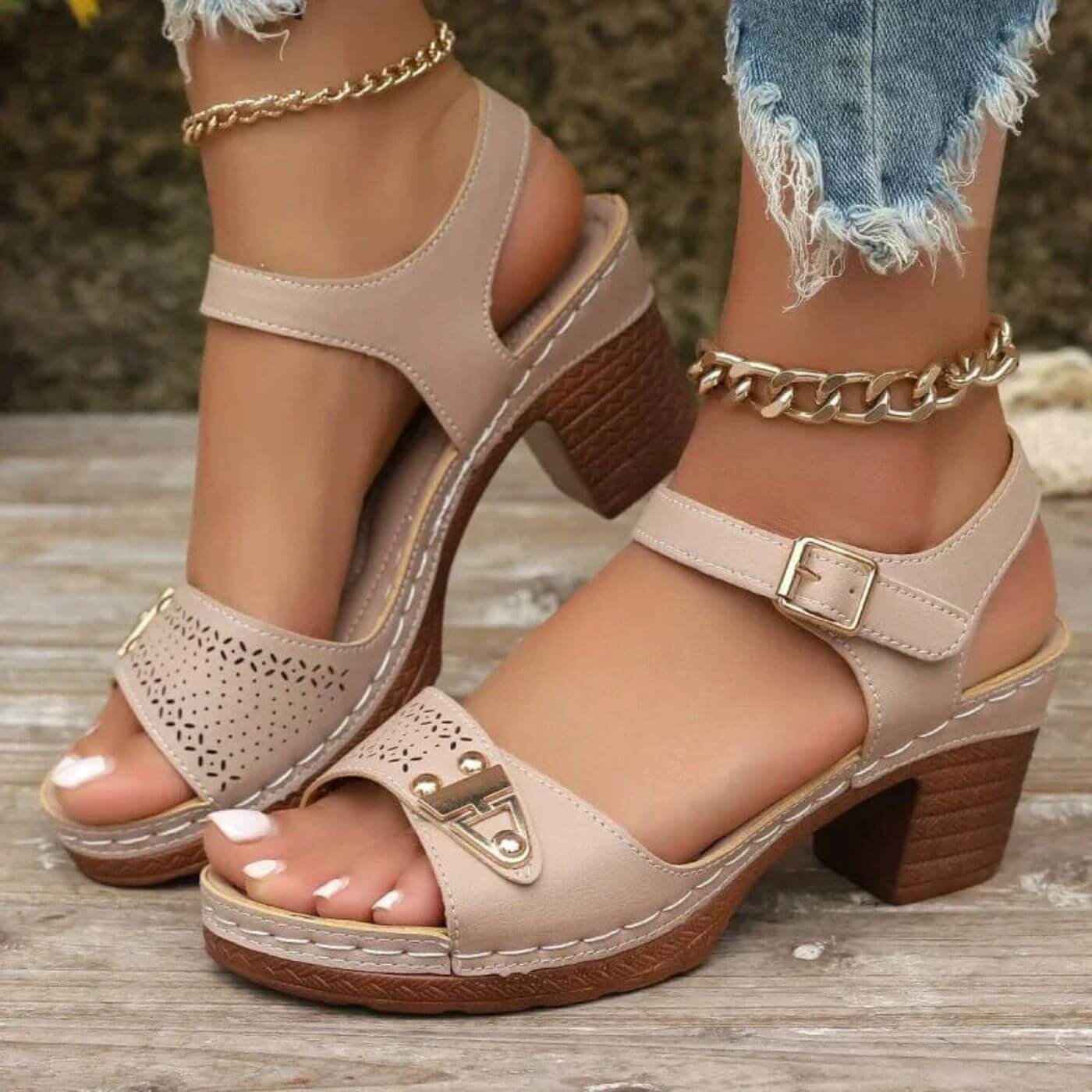 Liesel – Orthopädische Sandalen mit Absatz und Knöchelriemen - Image 3
