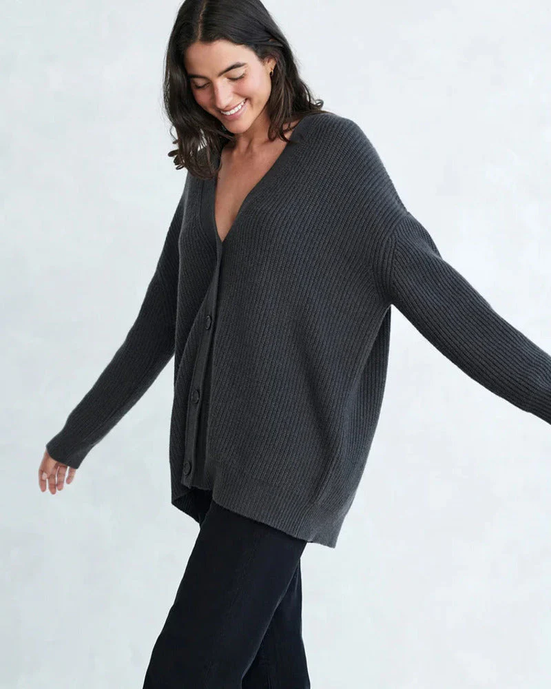 Lina™ | Gerippte Strickjacke mit Knöpfen - Image 3
