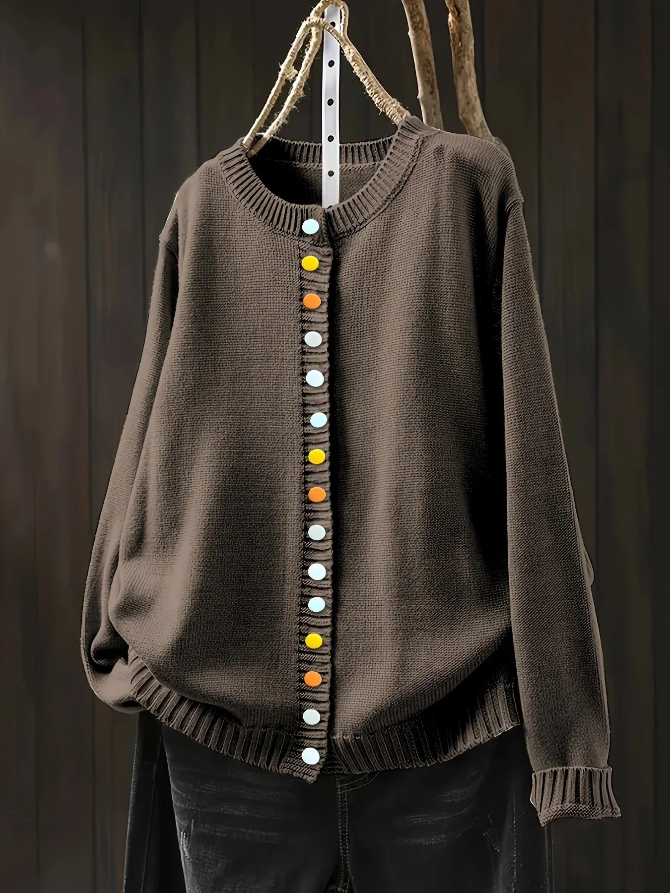 Liora – Strickjacke mit Knopfdetails - Image 4