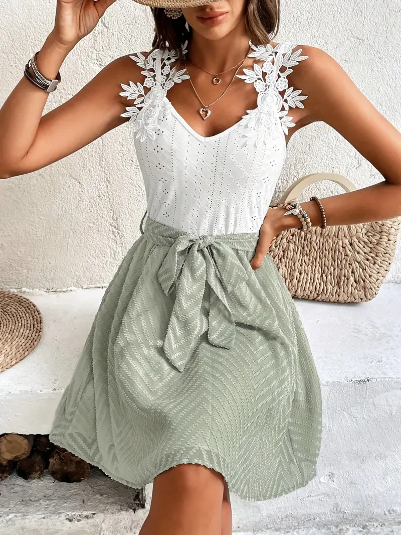 Livia – Bezauberndes Kleid mit Spitzenstickerei - Image 3