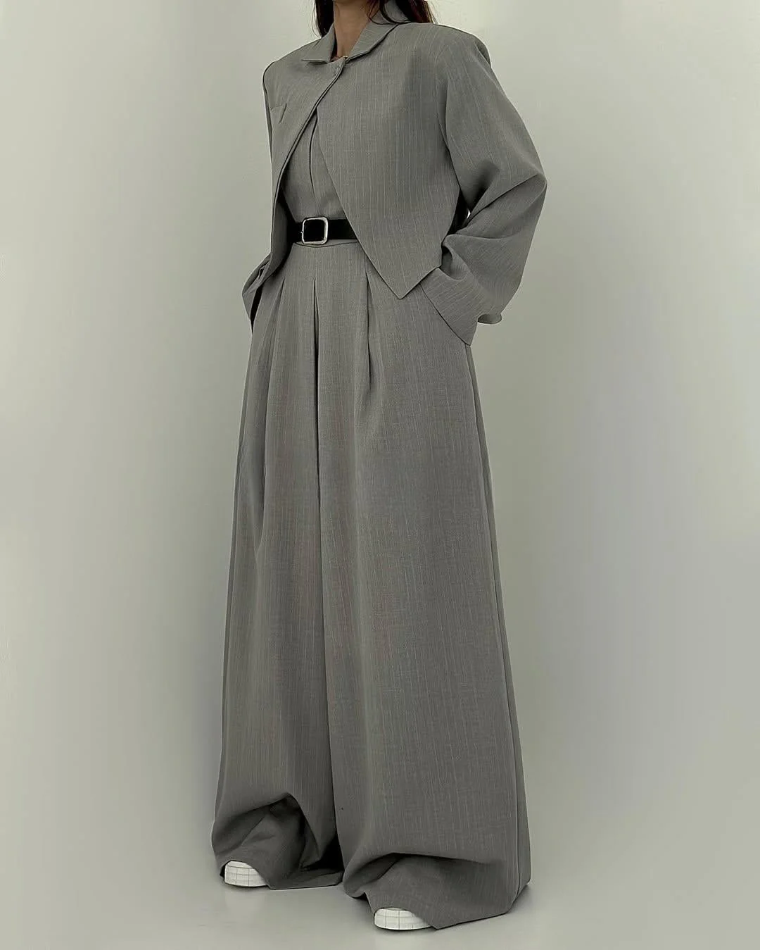 Lorayae - Soft-Touch Set aus weit geschnittenem Jumpsuit und Jacke - Image 13