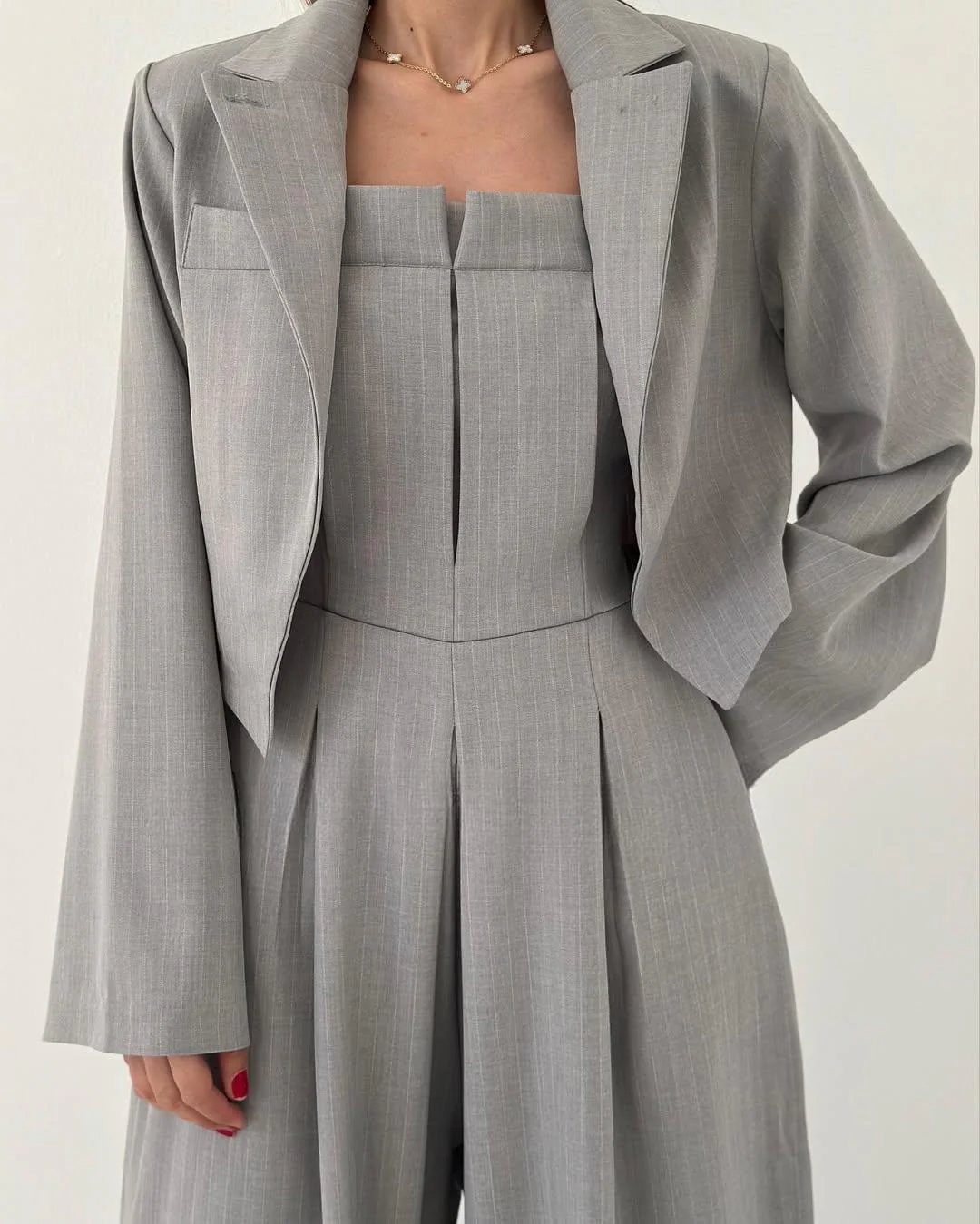 Lorayae - Soft-Touch Set aus weit geschnittenem Jumpsuit und Jacke - Image 14
