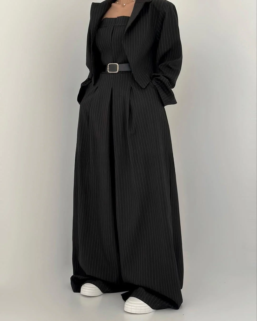 Lorayae - Soft-Touch Set aus weit geschnittenem Jumpsuit und Jacke - Image 18