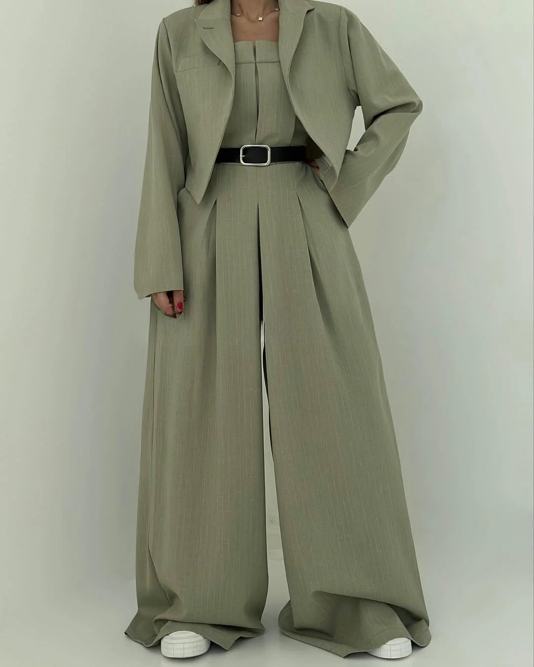 Lorayae - Soft-Touch Set aus weit geschnittenem Jumpsuit und Jacke - Image 20