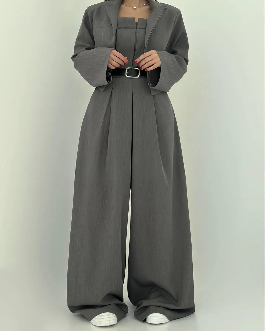 Lorayae - Soft-Touch Set aus weit geschnittenem Jumpsuit und Jacke - Image 24