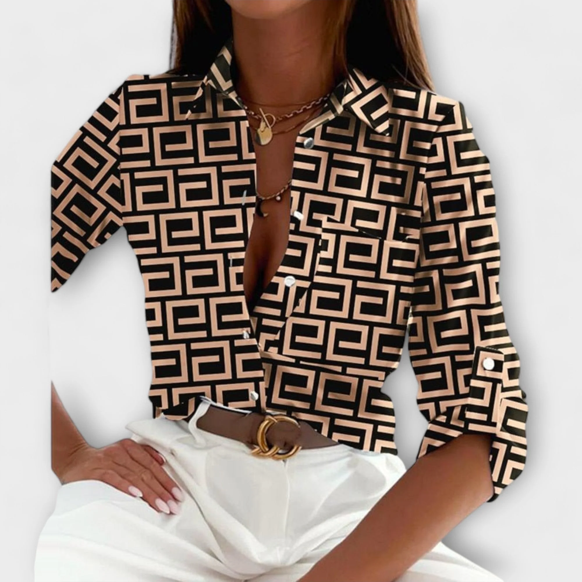 Lorena – Hemdbluse mit grafischem Print und Retro-Flair - Image 13