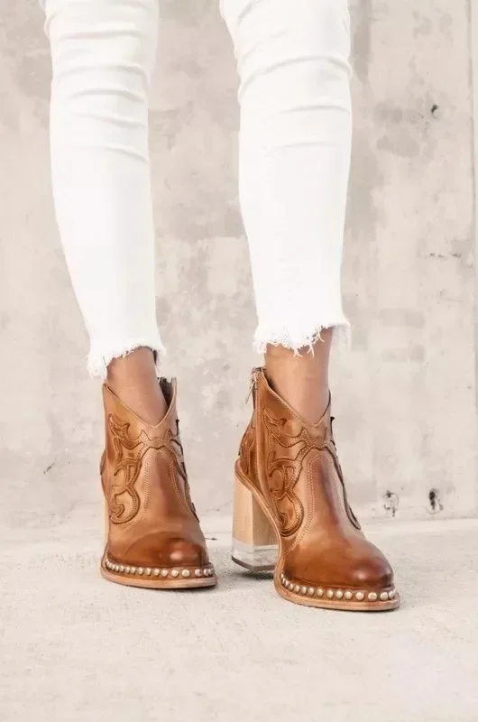 Lorena- Palmer Norwich Bestickte Lederstiefel - Image 8