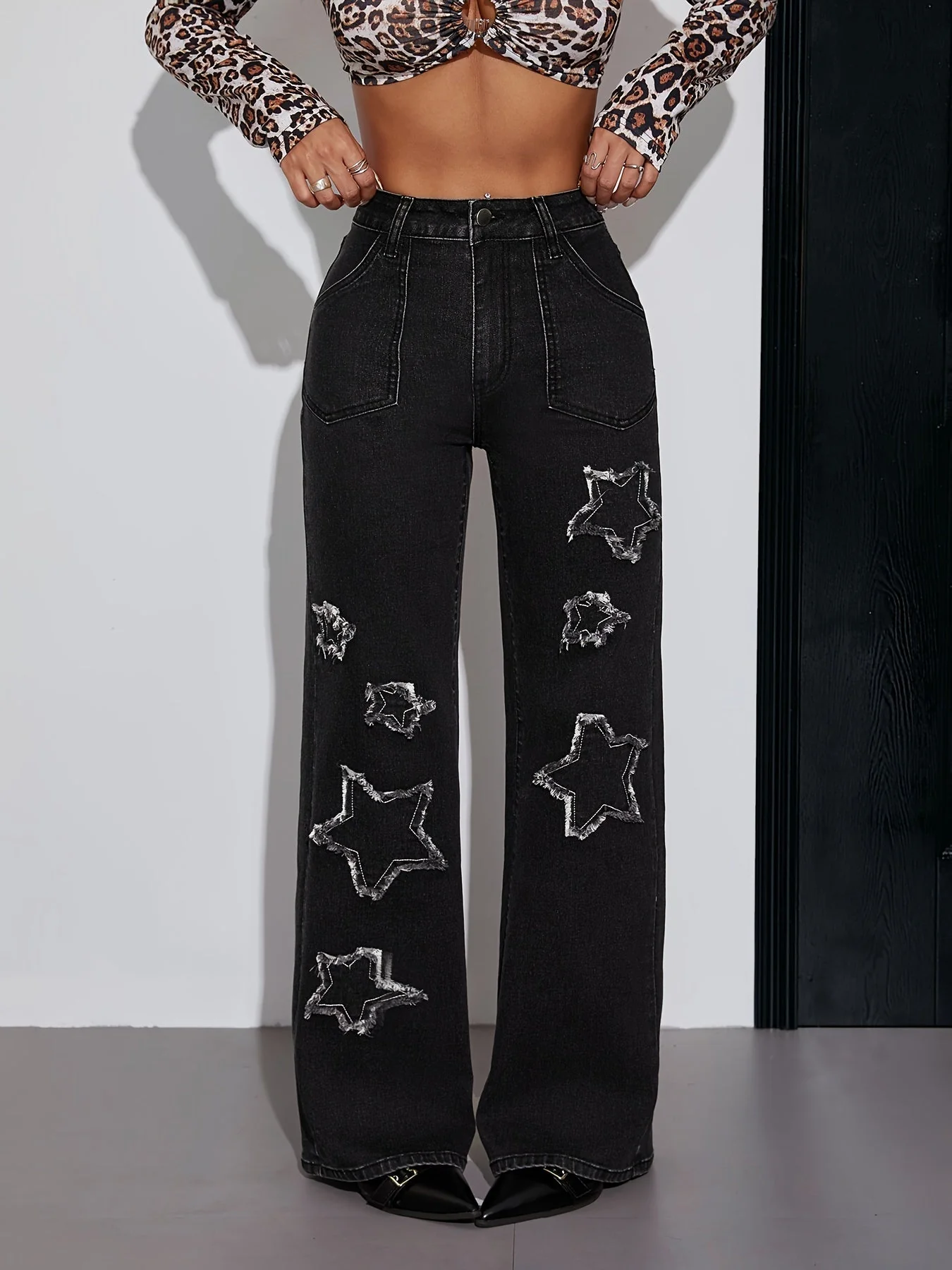 Lotti™  Flared-hose - Image 3