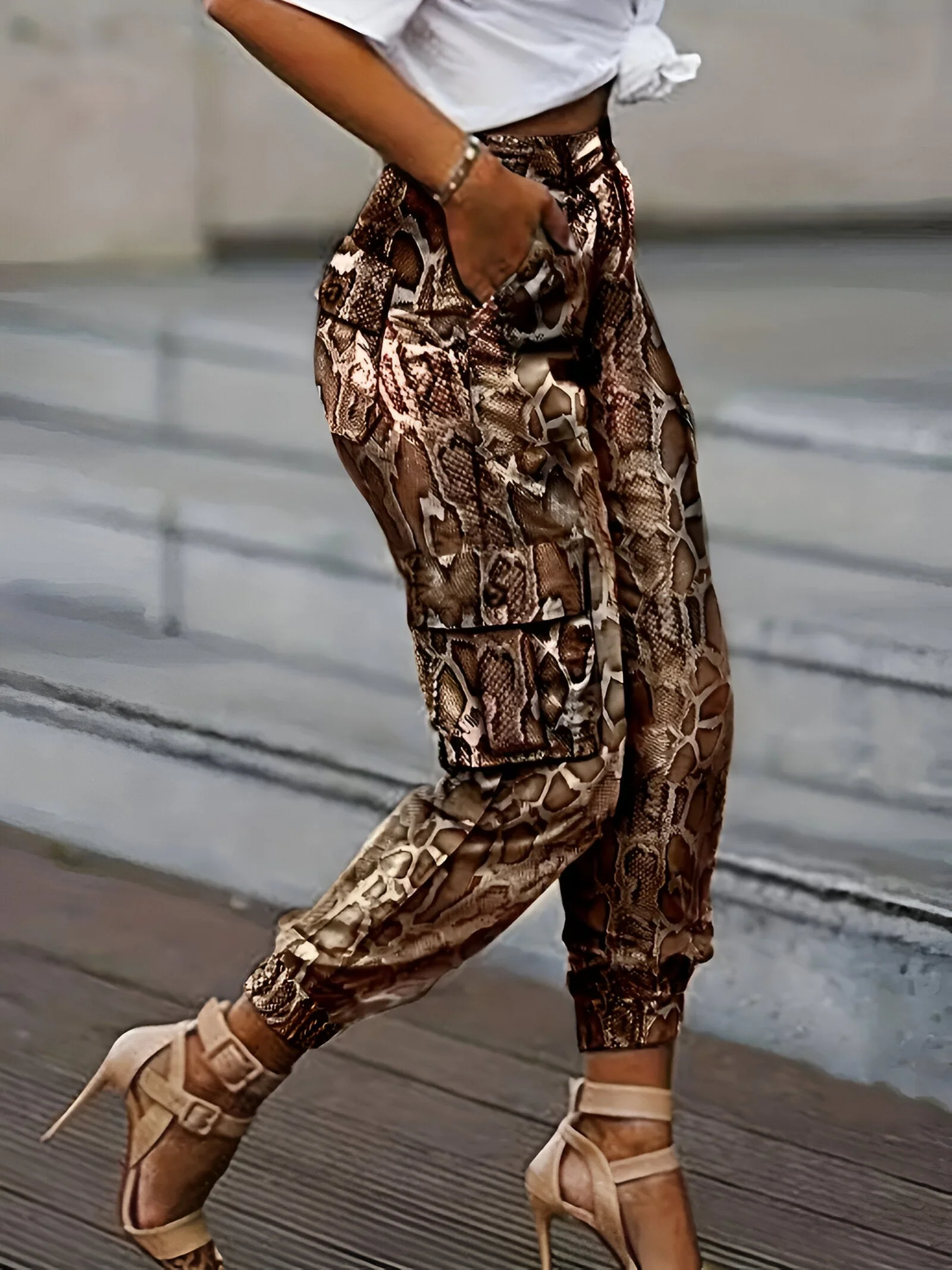Louisa | Schicke Snake Skin Print Jogginghosen mit Hohem Bund - Image 4