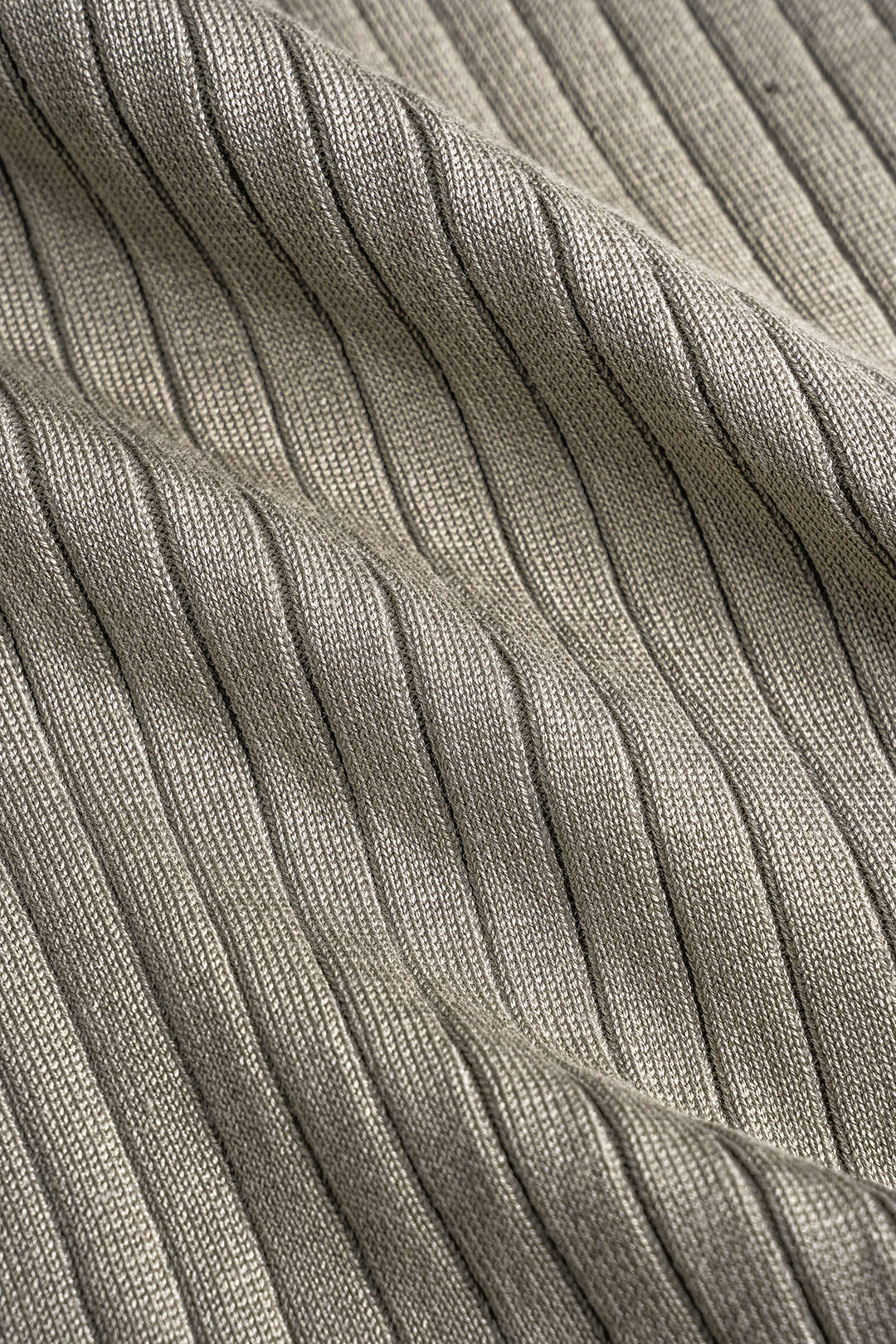 Luanne | Elegantes Dreiteiliges Set aus Geripptem Strick - Image 13