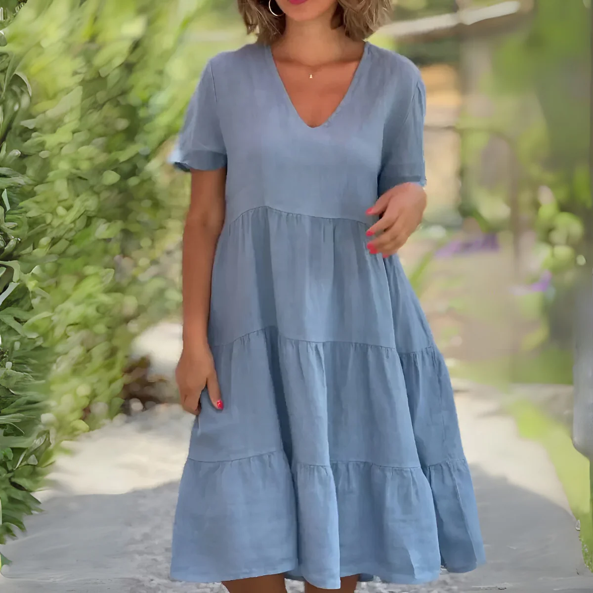Luce | Fließendes Kleid mit V-Ausschnitt - Image 2