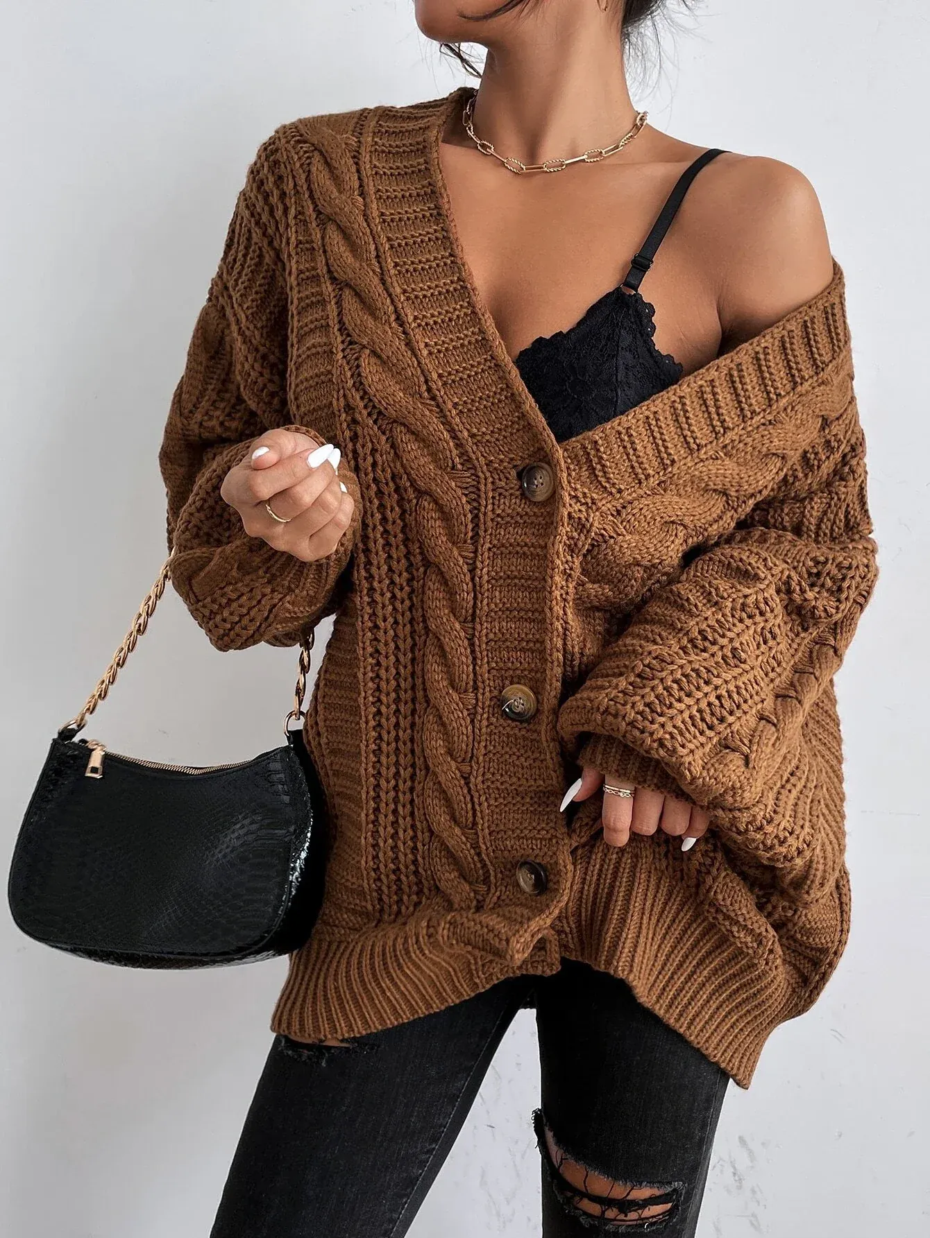 Lucía – Damen Zopfstrick Strickjacke Mit Knopfleiste - Image 2