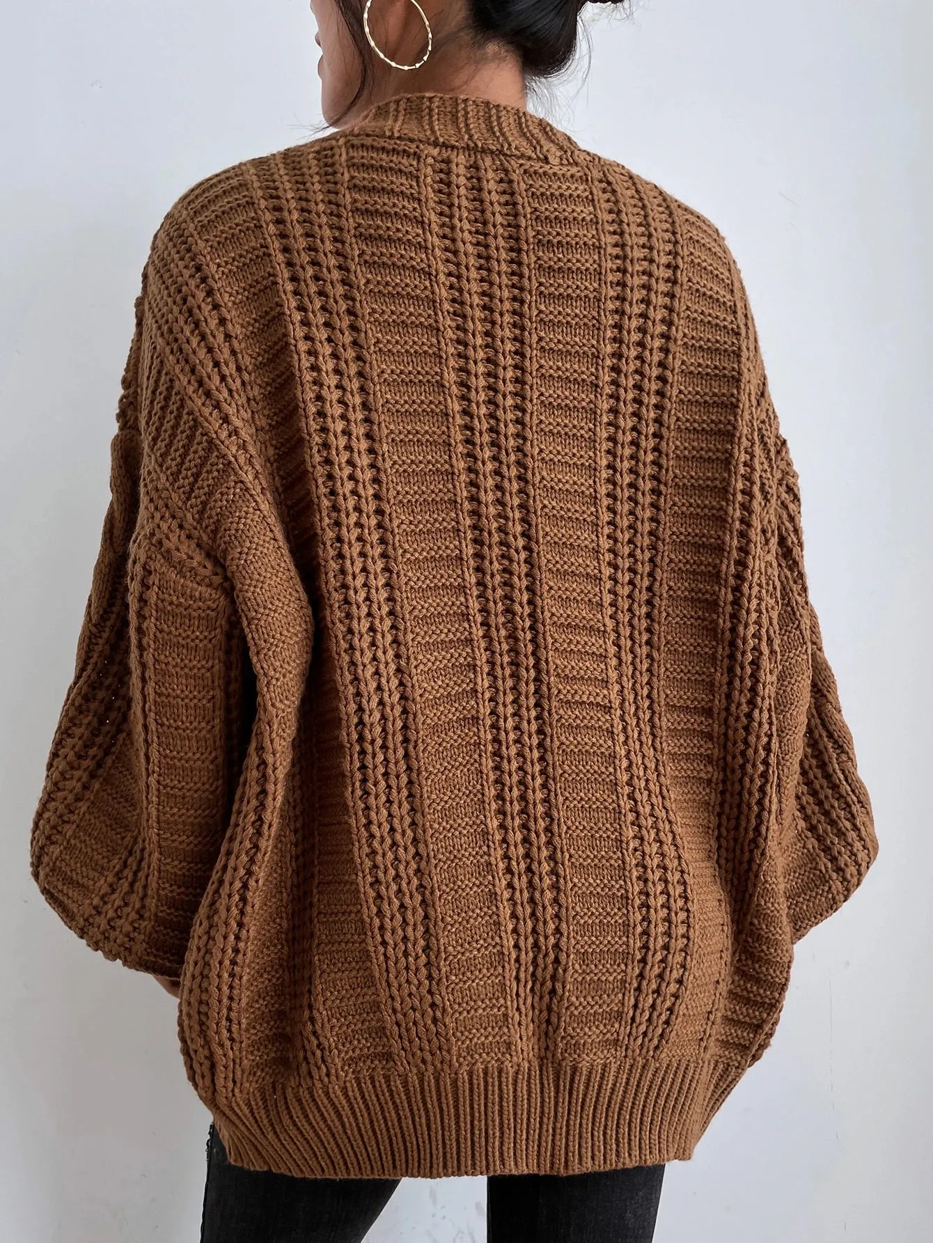Lucía – Damen Zopfstrick Strickjacke Mit Knopfleiste - Image 3