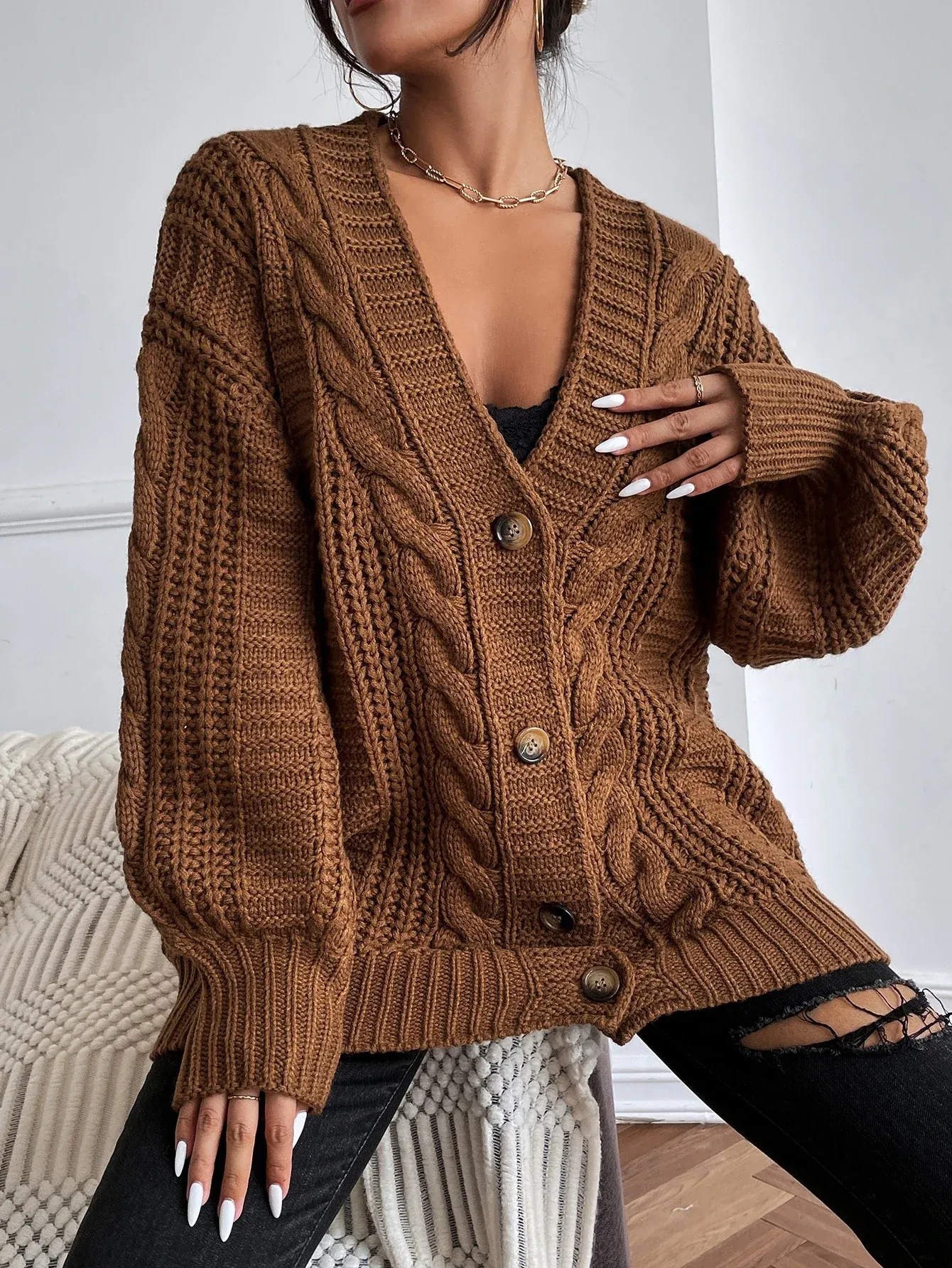 Lucía – Damen Zopfstrick Strickjacke Mit Knopfleiste - Image 5