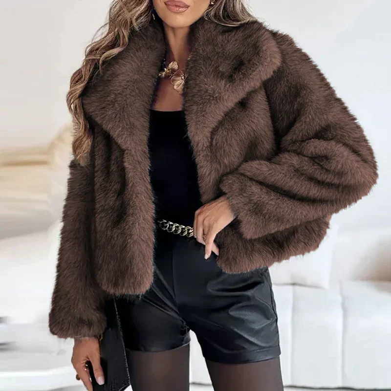 Lucía – Luxuriöse kurze Damen Kunstfelljacke - Image 3