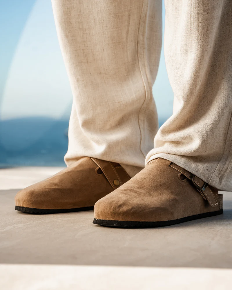 Luke | Bequemer Herren-Clog aus Wildleder mit ergonomischem Fußbett - Image 3
