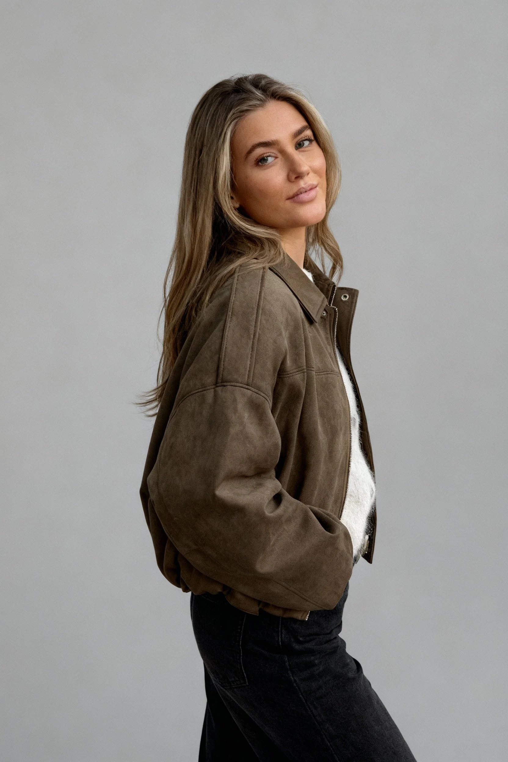 LUMIÈRE | FAUX SUÈDE BOMBERJACKE - Image 12