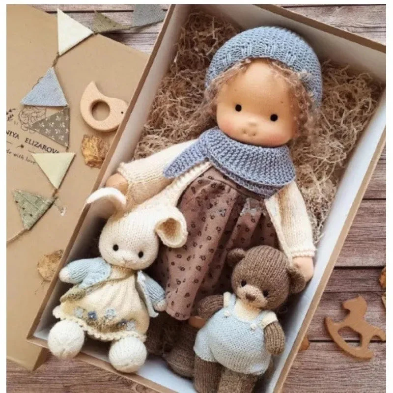 Luna | Handgemachte Waldorf-Plüschpuppe – Weiches Baumwollspielzeug mit Stoffbox | Süß & Gemütlich | Für Kindergeburtstage & tägliches fantasievolles Spielen - Image 22