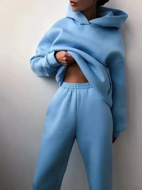 Luna – Lässiger Damen Hoodie & Jogginghosen Set - Image 5