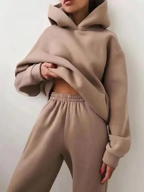Luna – Lässiger Damen Hoodie & Jogginghosen Set - Image 6