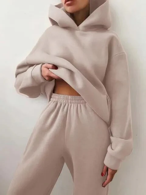 Luna – Lässiger Damen Hoodie & Jogginghosen Set - Image 8