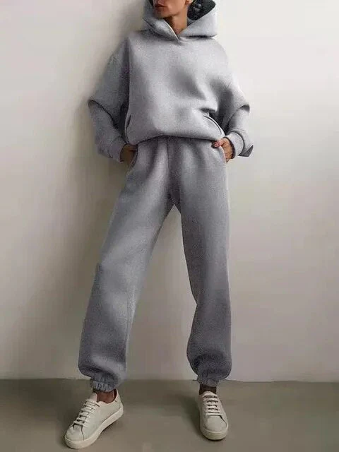 Luna – Lässiger Damen Hoodie & Jogginghosen Set - Image 9