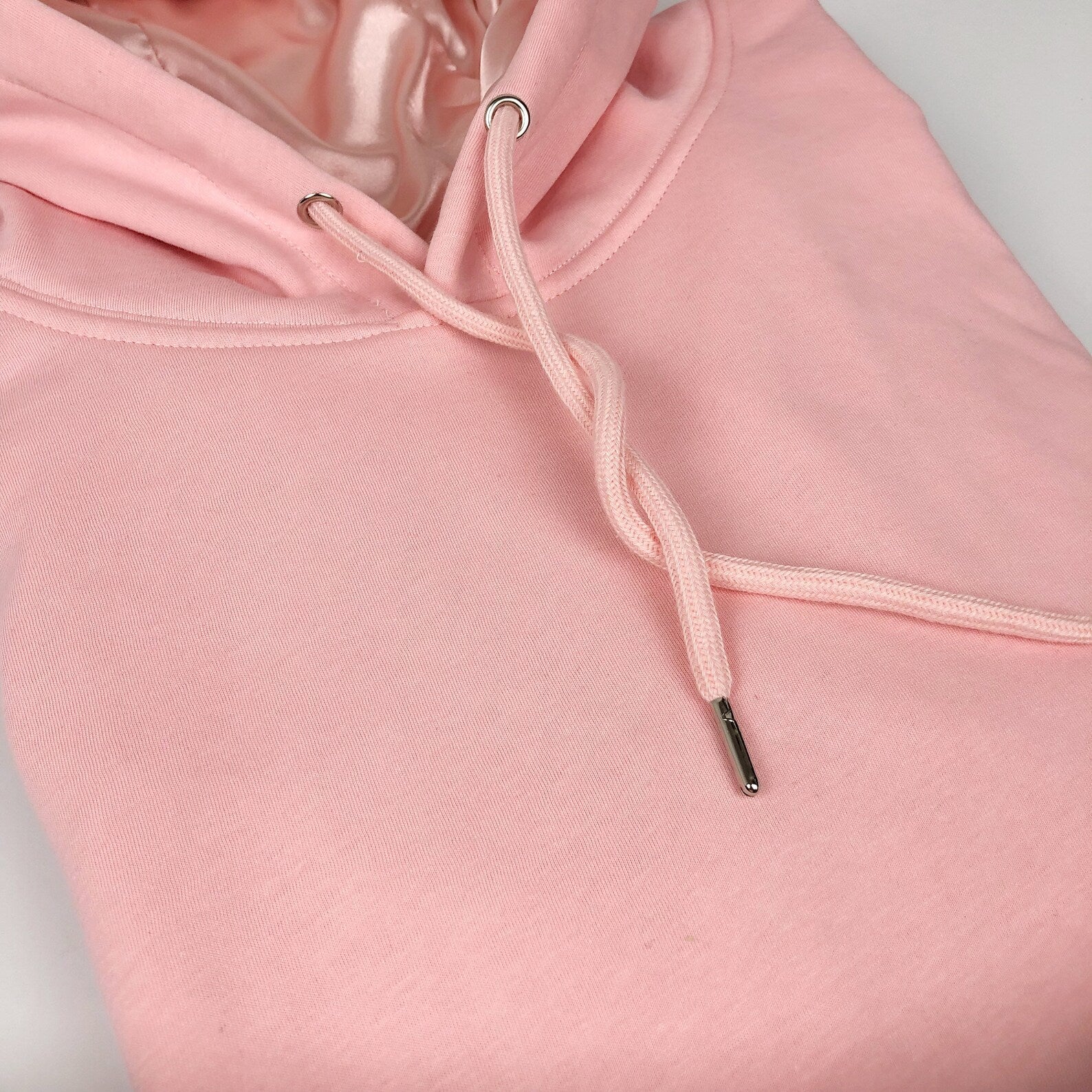 LUXE COMFORT SATIN GEFÜTTERTER HOODIE - Image 2