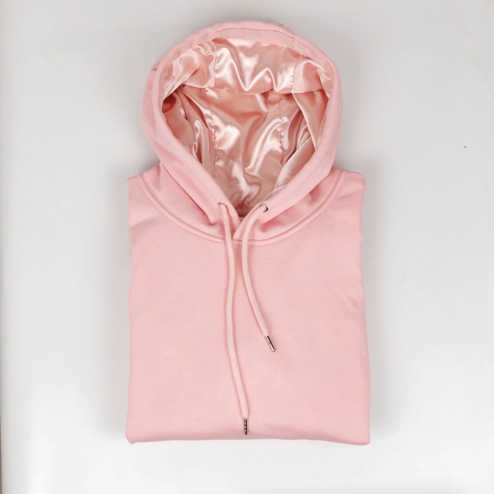 LUXE COMFORT SATIN GEFÜTTERTER HOODIE - Image 6
