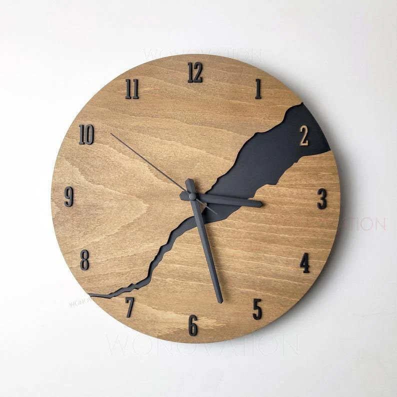 Luxuriöse Wanduhr – Nuvoro