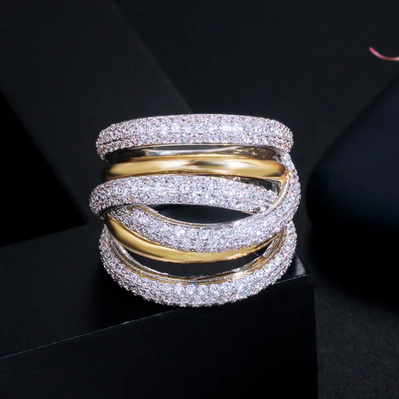 Luxuriöser gedrehter Ring in zwei Farben - Image 2