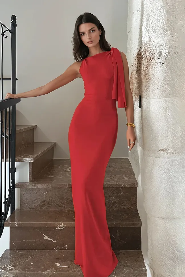 Lya | Langes Asymmetrisches Kleid mit geknüllter Schulter - Image 4