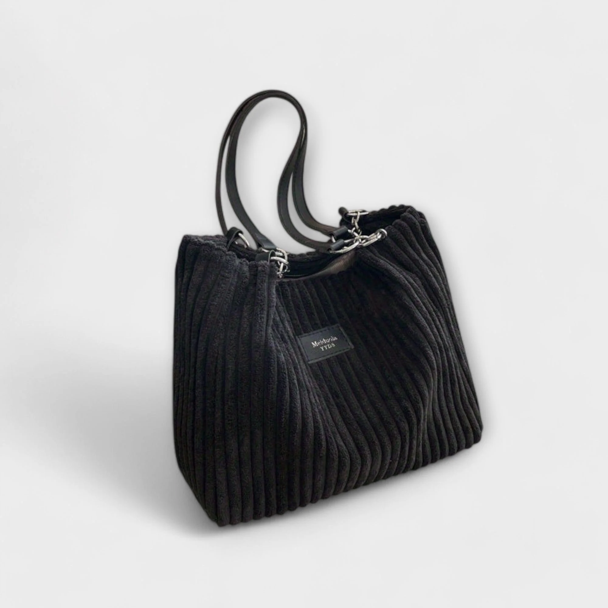 Malva – Weiche Schultertasche aus Velours - Image 8