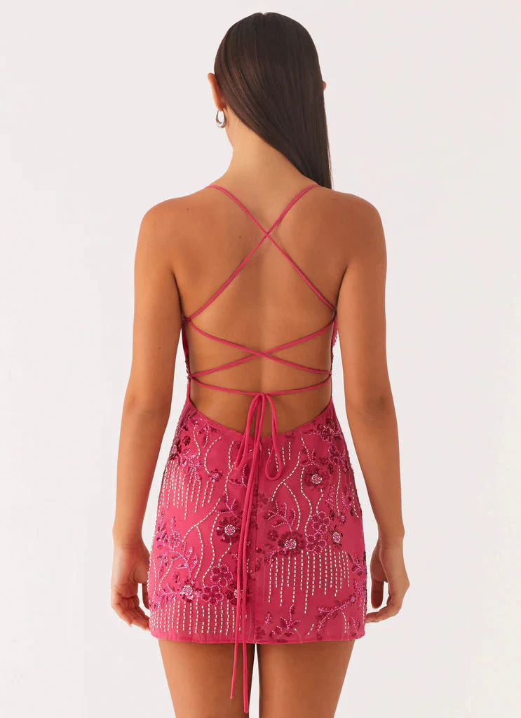 Mandy | Rückenfreies Paillettenkleid - Image 10