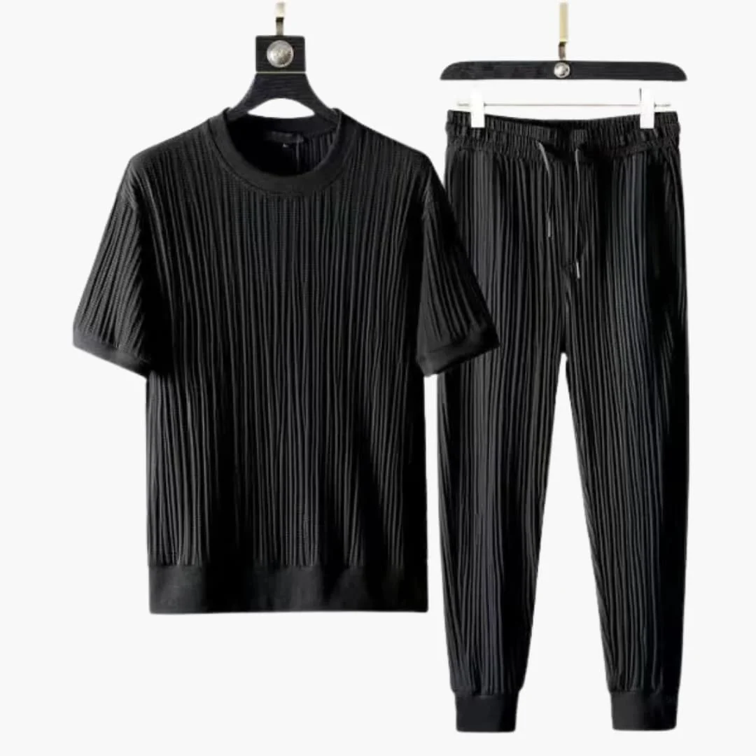 Männer Plissee Zweiteiler mit Rundhals T-Shirt und Jogginghose - Image 3