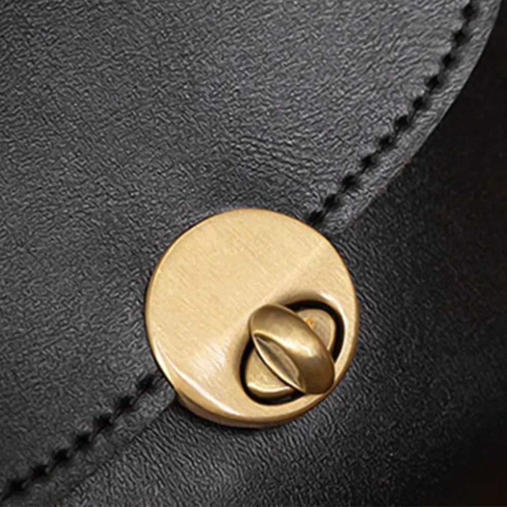 Margarete – Vintage Kussverschluss Schultertasche - Image 9