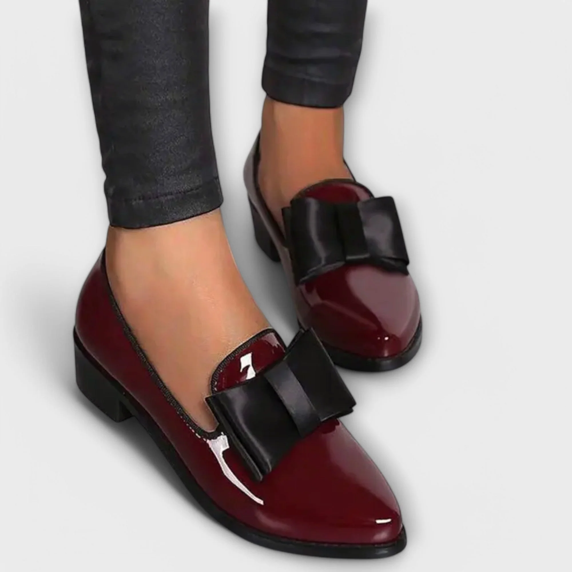 Maribel – Glanz-Loafers mit Schleifendetail - Image 8