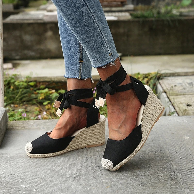 Marie | Keilsandalen mit Schnürung - Image 3