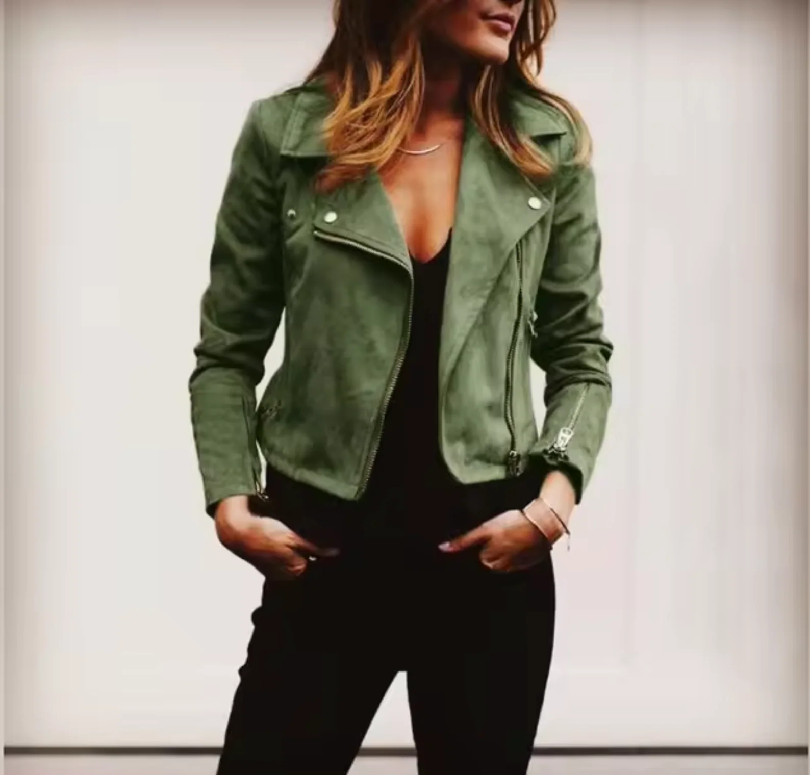 Marielle – Kurze Jacke aus Wildleder - Image 4
