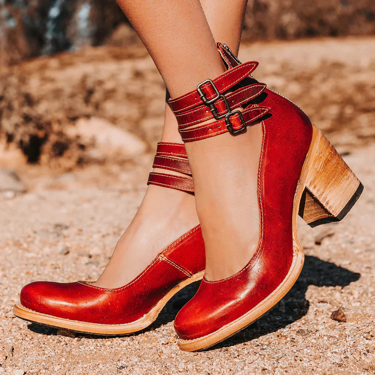 Mariene – Lederschuhe mit Blockabsatz und runder Spitze - Image 4