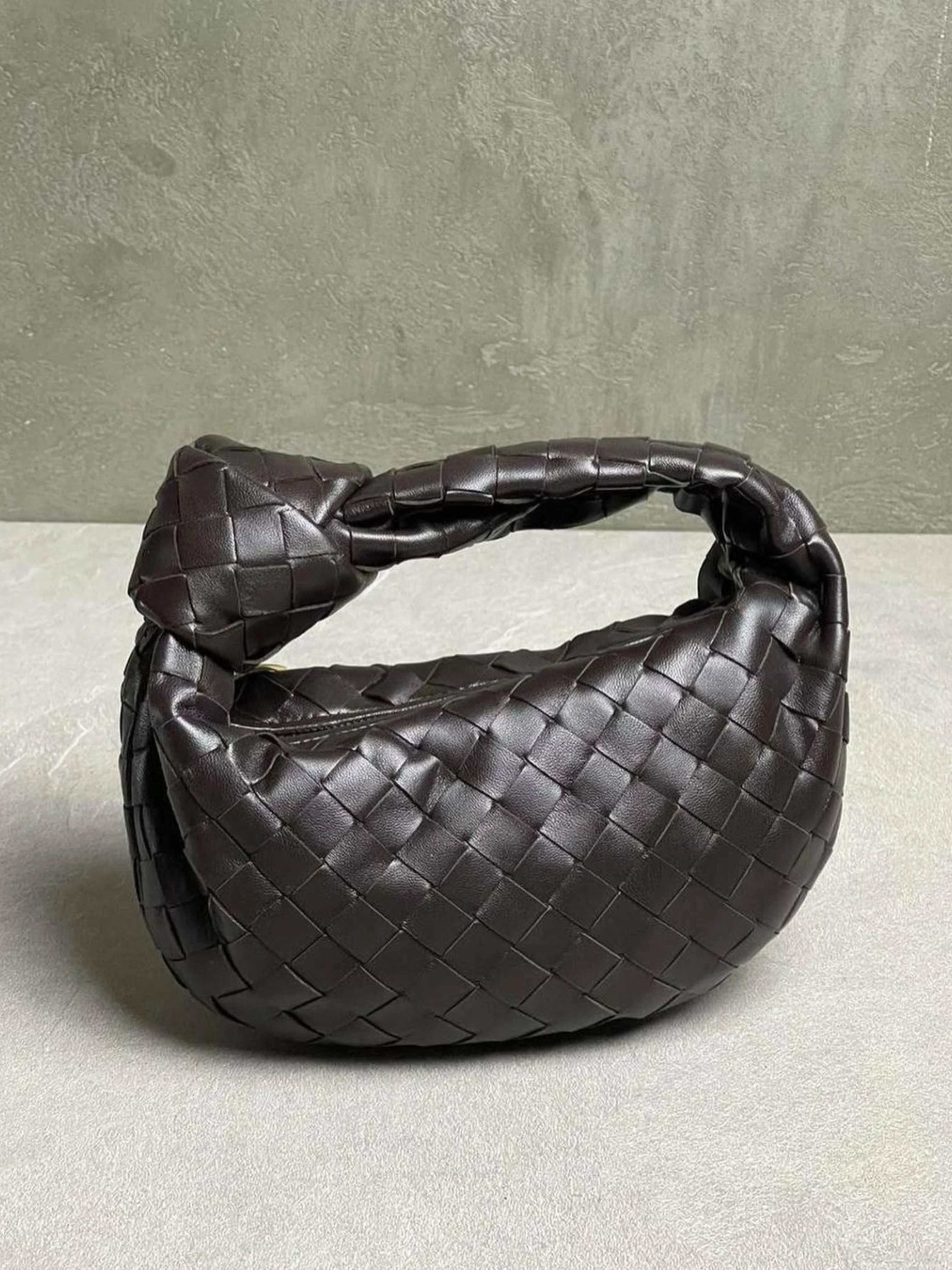 Marigold Geflochtene Mini-Henkeltasche - Image 7