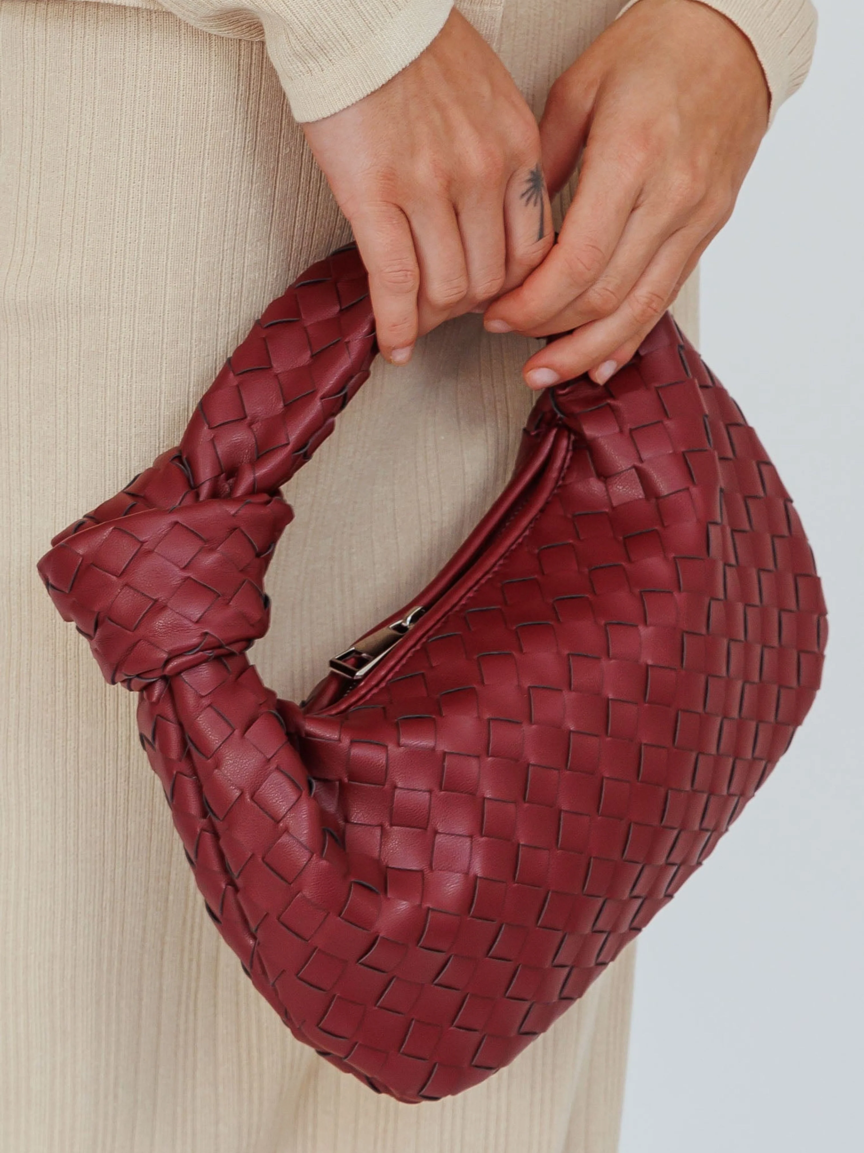 Marigold Geflochtene Mini-Henkeltasche - Image 8
