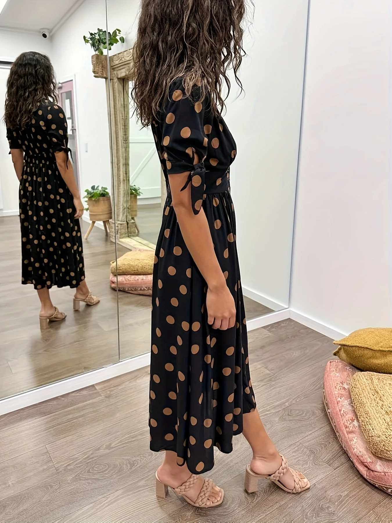 Martha | Retro-Polka-Dot Midi-Kleid - Image 12