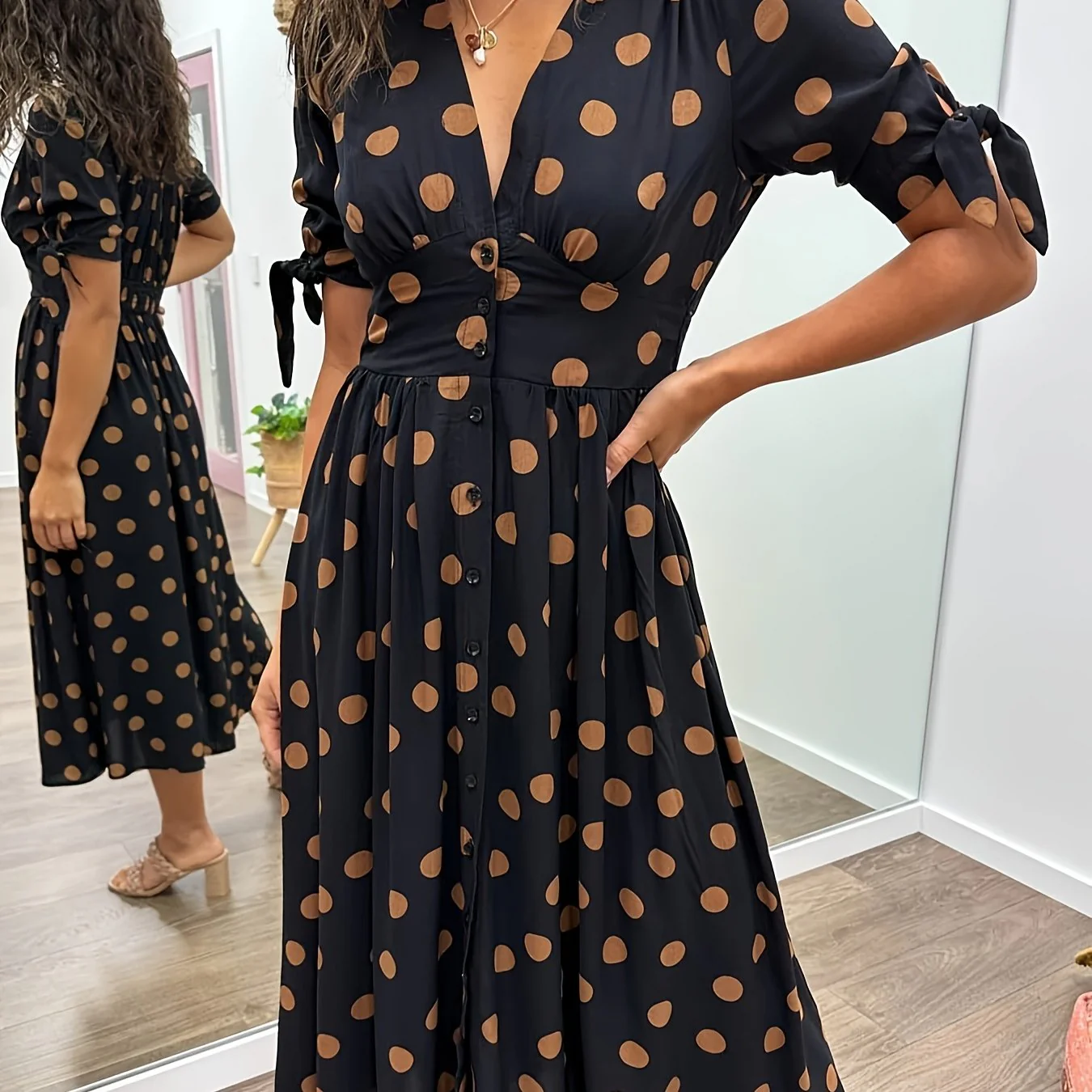 Martha | Retro-Polka-Dot Midi-Kleid - Image 13
