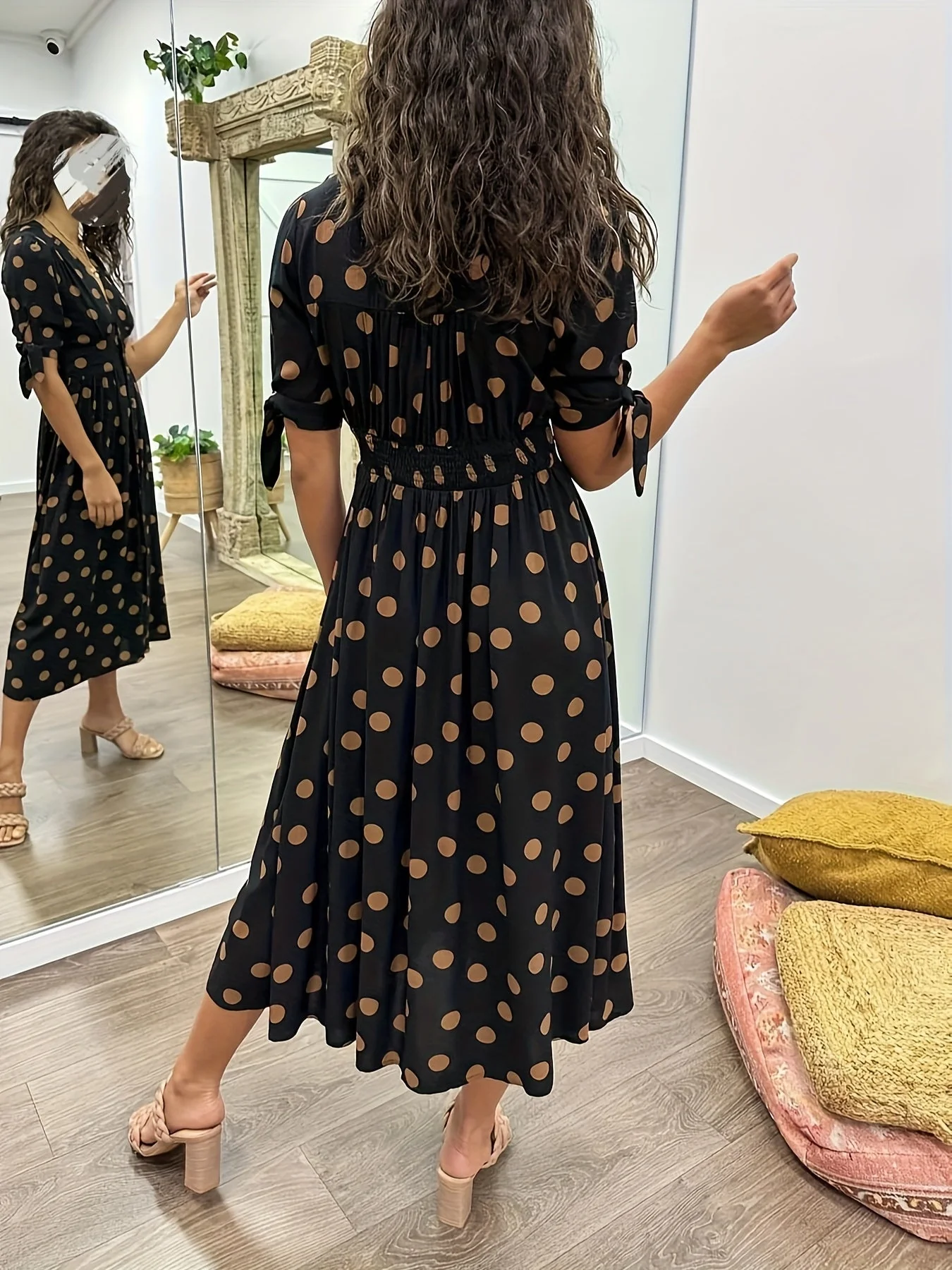 Martha | Retro-Polka-Dot Midi-Kleid - Image 5